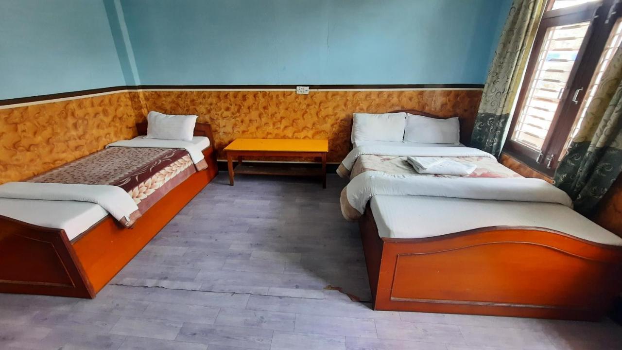 Hotel Lake Garden Pokhara Luaran gambar