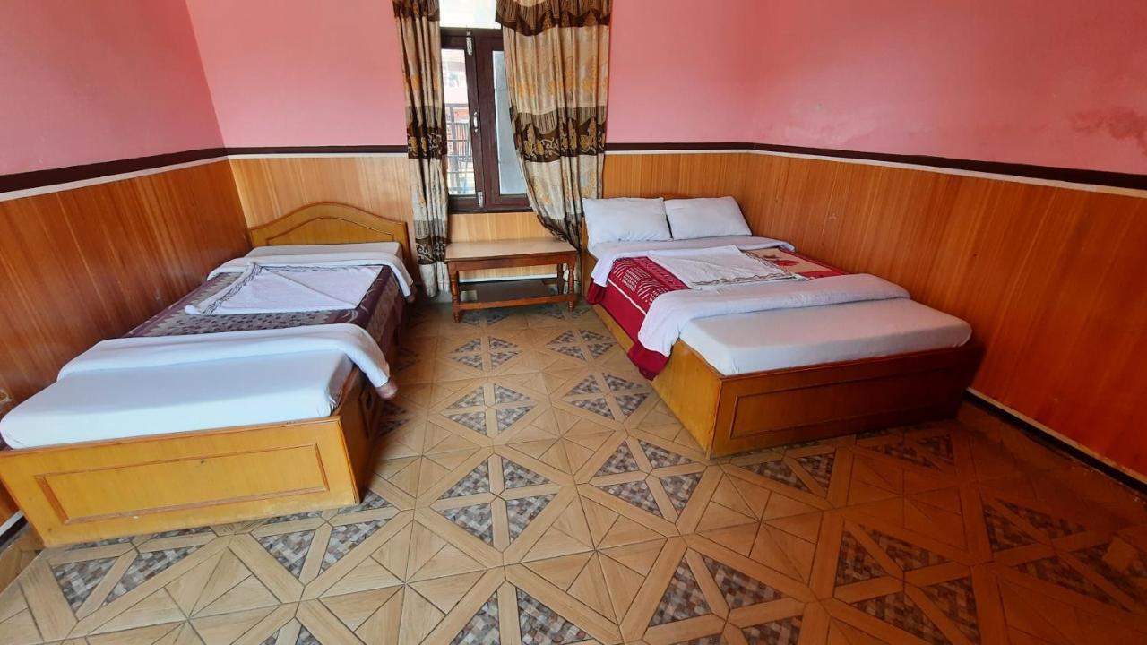 Hotel Lake Garden Pokhara Luaran gambar
